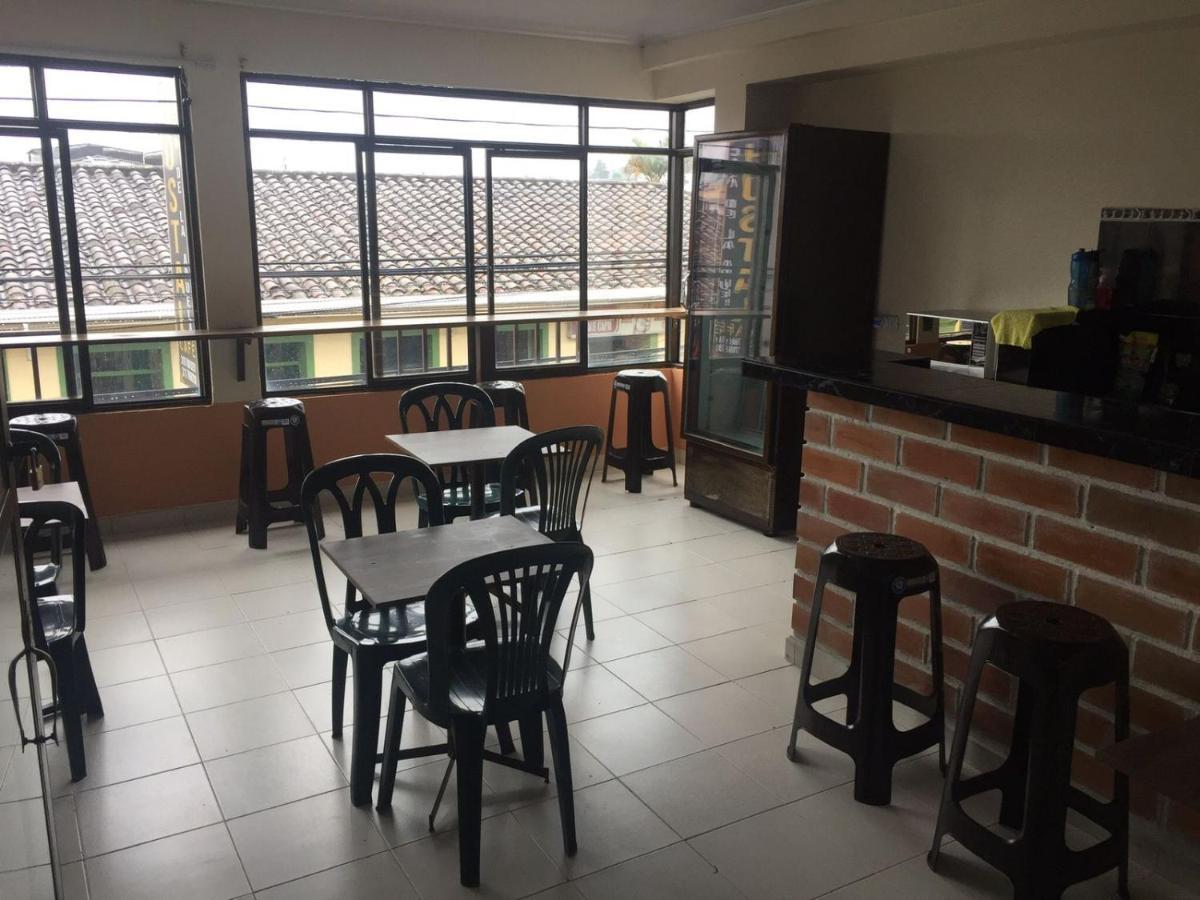 Hostal Cafe Casa De La Abuela ซานตาโรซา เดกาบัล ภายนอก รูปภาพ